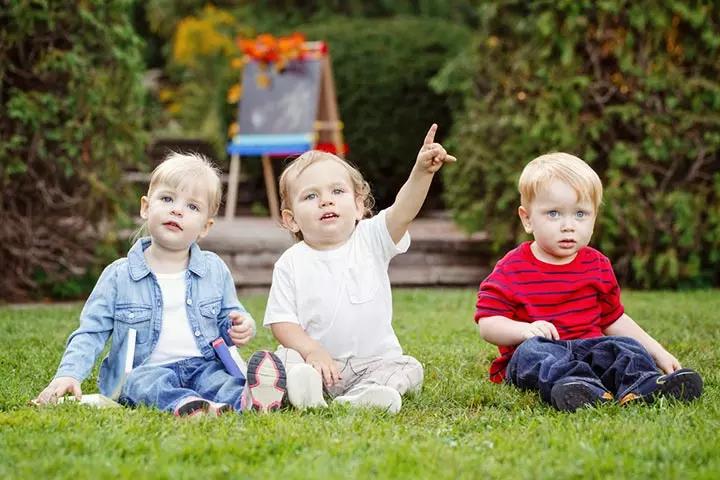 Saying letters in groups literacy activities for preschoolers