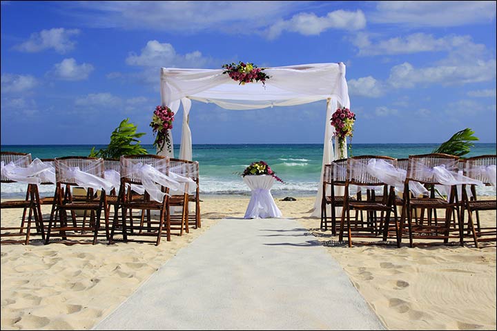 Wedding-Altar-Decorations-by-Sky-Blue-And-Sea-Blue