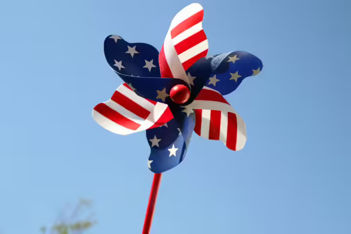 Veterans Day Crafts - Patriotic Pinwheel Veterans Day Crafts - Patriotic Pinwheel