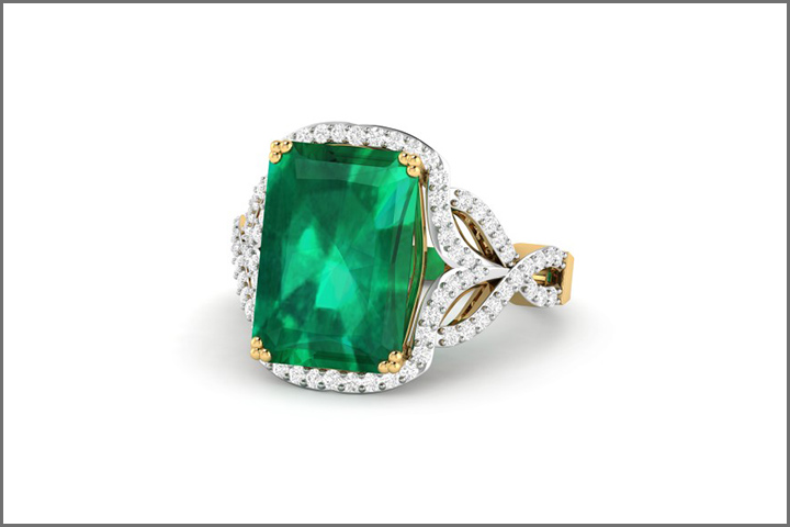 Extravagant-Emerald-ring