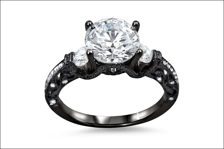 Three-Stone-Round-Cut-Vintage-Style-Diamond-Ring-In-Black-Gold