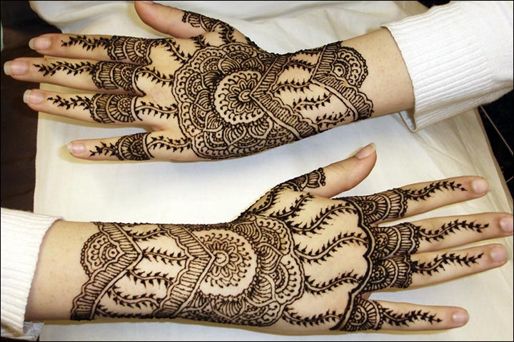 Pakistani Bridal Mehndi Designs - Vine creeper design