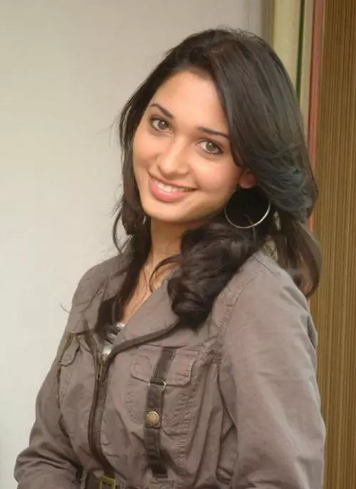 Tamanna's Smile Looks So Cute Even Without Makeup