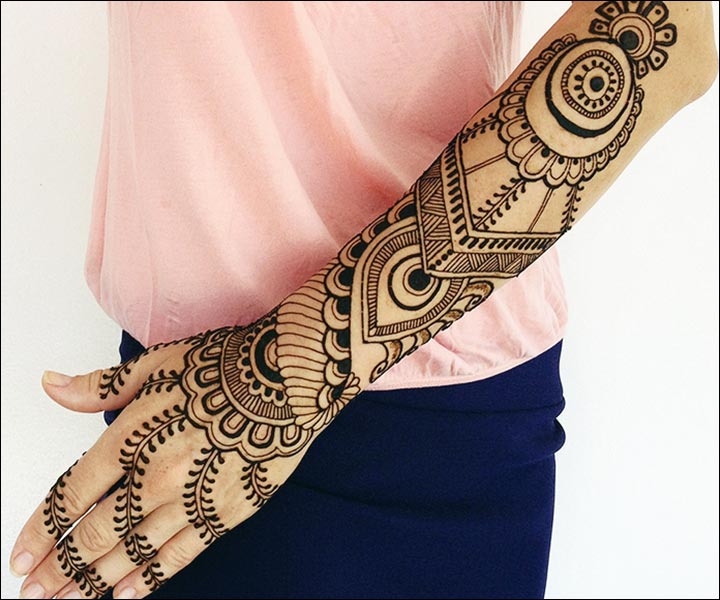 Simple Mehndi Designs That Look Fab And Stylish