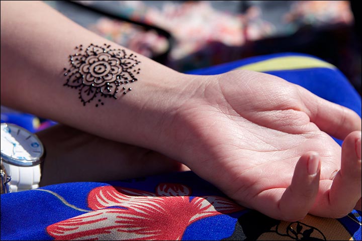 Mehndi Tattoo Designs - 'Bloom'ing Brilliant!