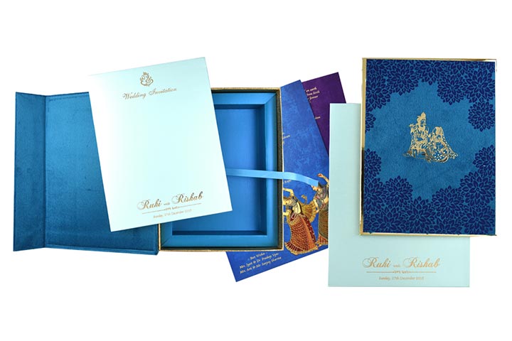 20 Designer Wedding Cards: So Stylish, You&#039;ll Want To Keep Them All