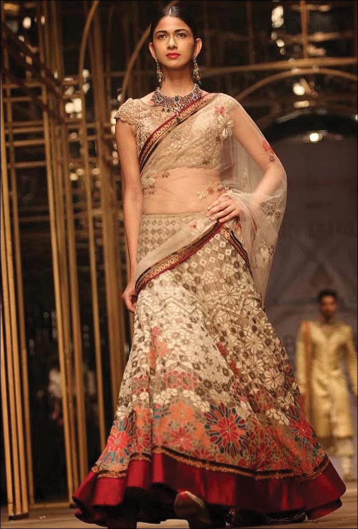 Ghagra Choli For Wedding: 25 Gorgeous Indian Lehenga Ensembles