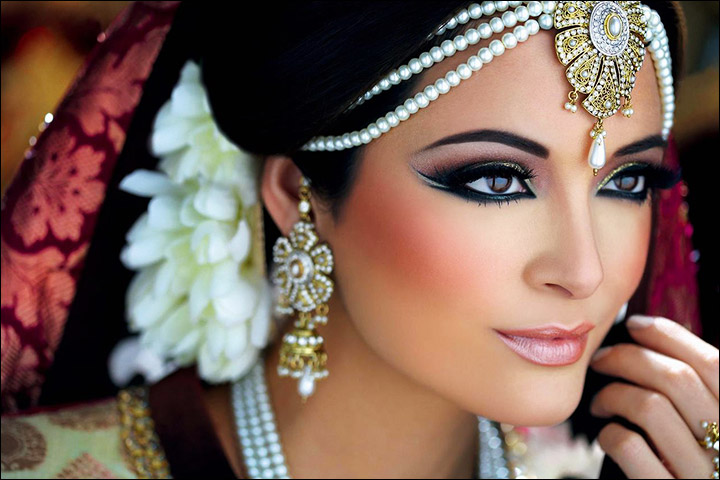 Engagement Makeup: 15 Ethereal Looks + Things To Keep In Mind