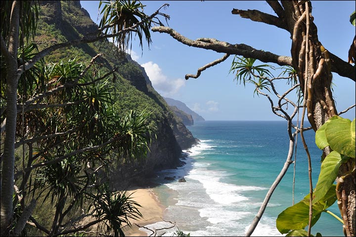 Adventure Honeymoon Destinations - Kauai Hike