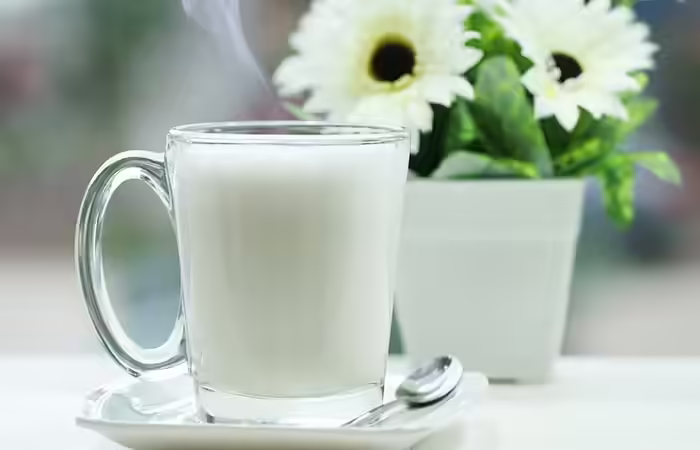 Ayurvedic Tips For Good Sleep - Drink A Cup Of Hot Milk Have-Trouble-Sleeping-At-Night-These-9-Tips-Might-Help-You!2
