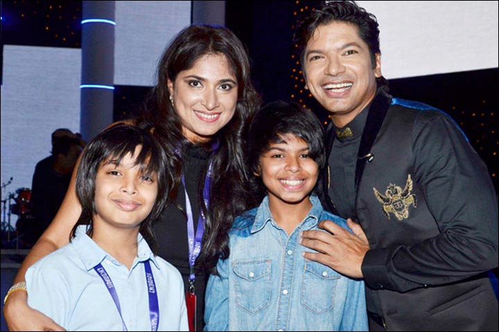 Shaan's Marriage - Shaan And Radhika With KIds Soham And Shubh