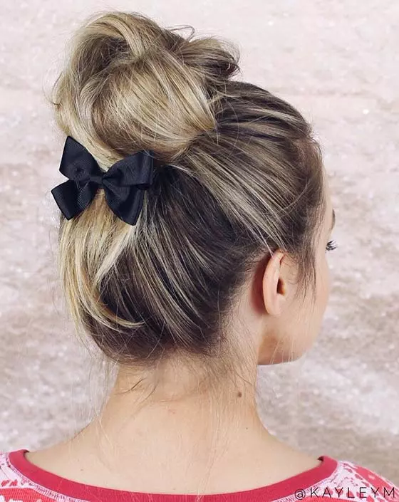 11.-Incomplete-Top-Knot-With-A-Cute-Bow