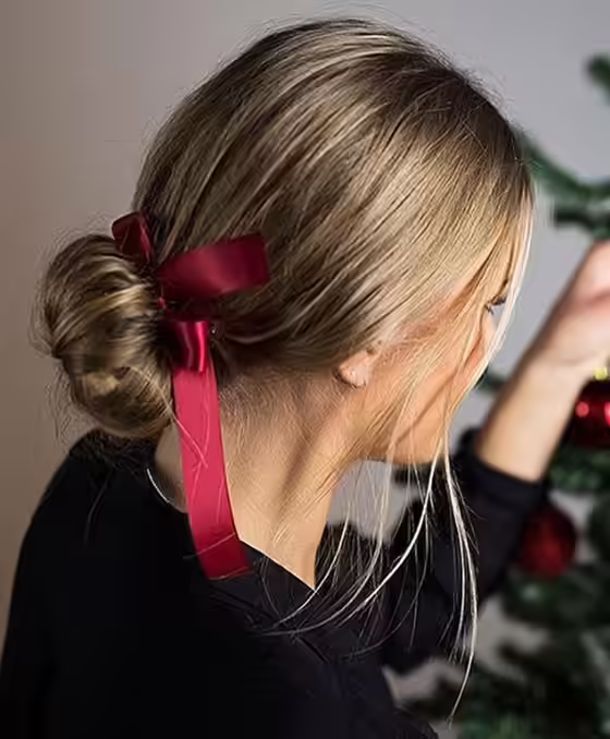 Red-Bow-Bun