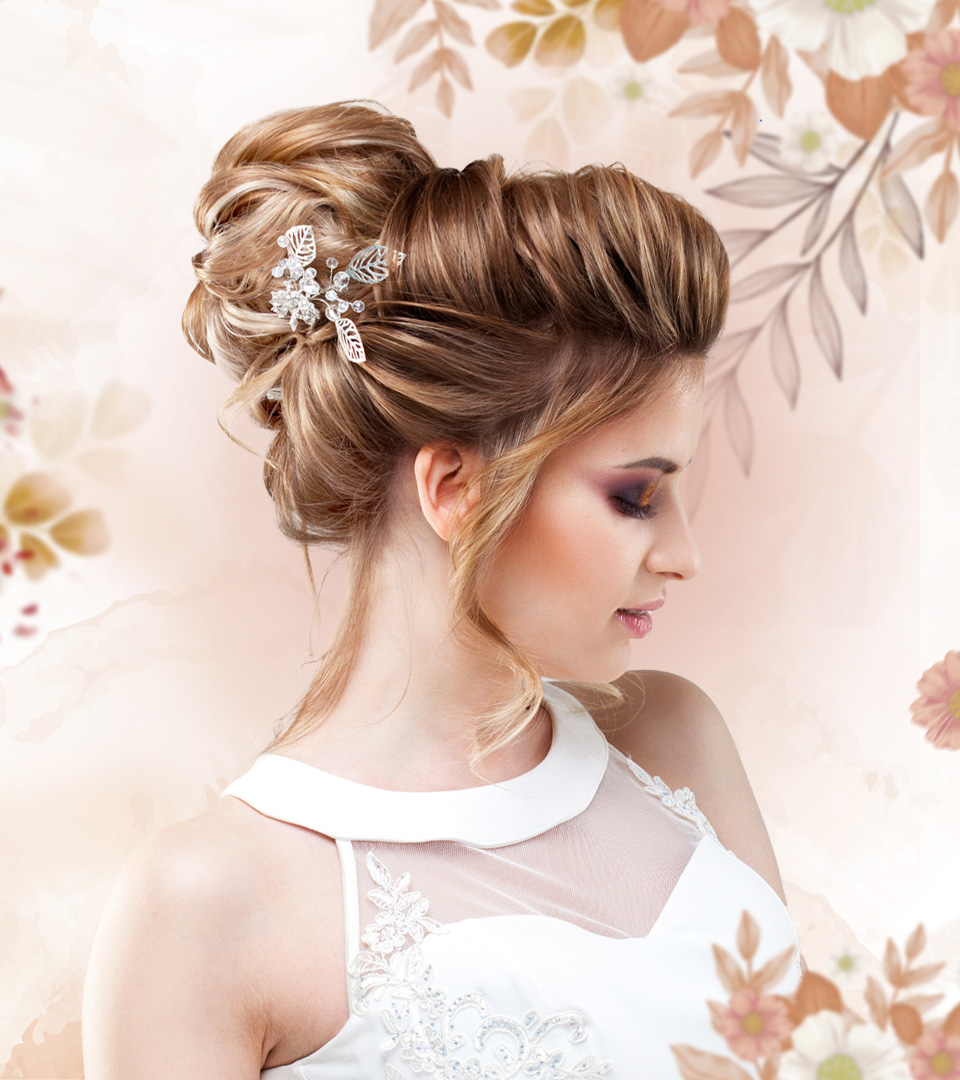 23 Evergreen Romantic Bridal Hairstyles