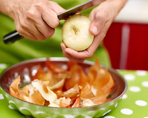 After-Reading-This,-You-Will-Never-Throw-Away-The-Onion-Skins1