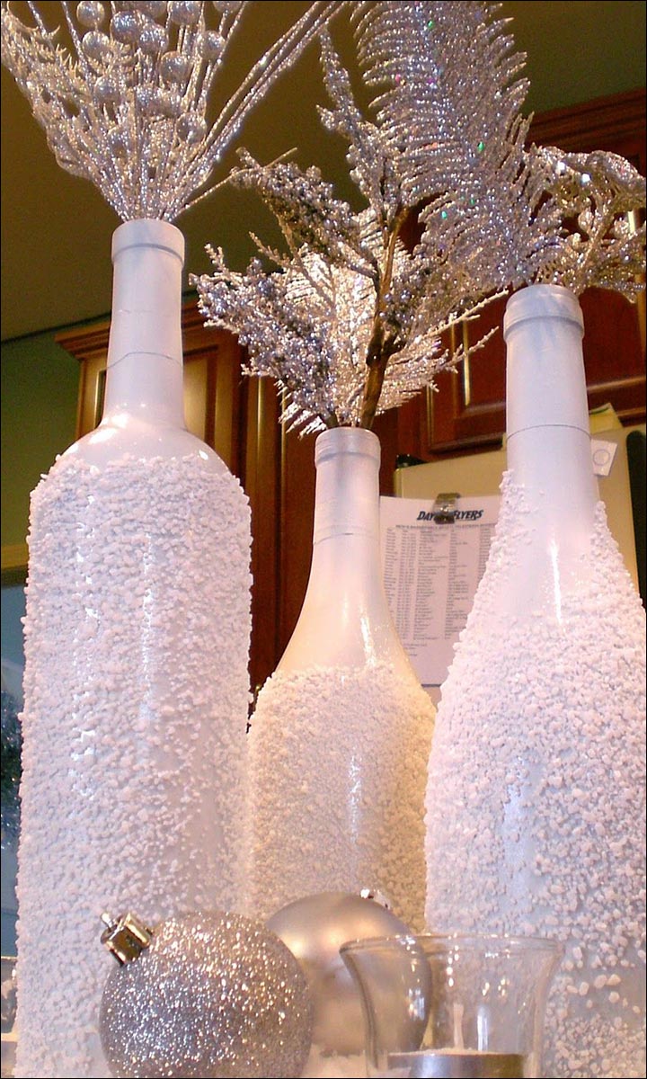 Painted-Wine-Bottle-Christmas-Decor