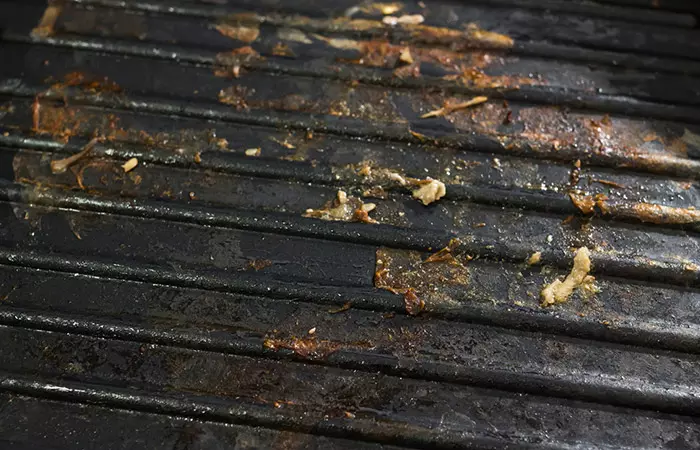 To-Clean-Stubborn-Grill-Stains