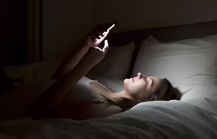 Use Of Smartphones At Night Use Of Smartphones At Night