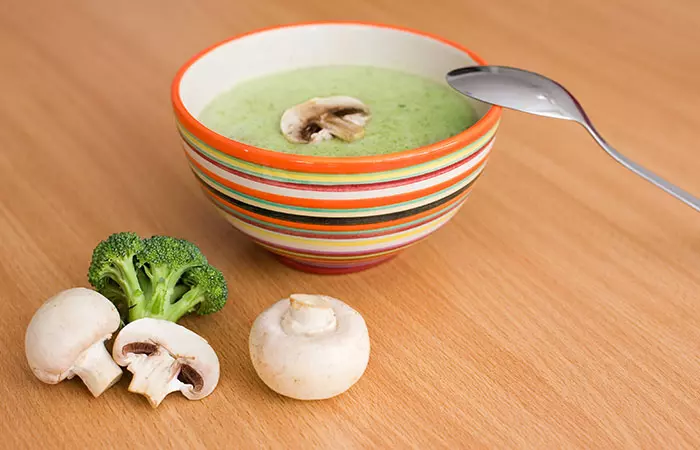 Paleo Diet Recipes - Paleo Broccoli & Mushroom Soup