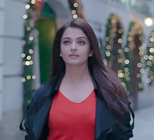 6. Aishwarya’s Winter Look In ADHM