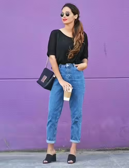 How To Wear Boyfriend Jeans - Tuck It In 9. Tuck It In