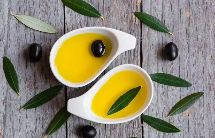 3.Soak In The Goodness Of Olive Oil