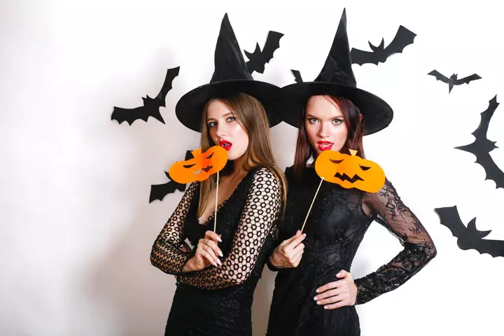 Create A Scary Photo Booth!1