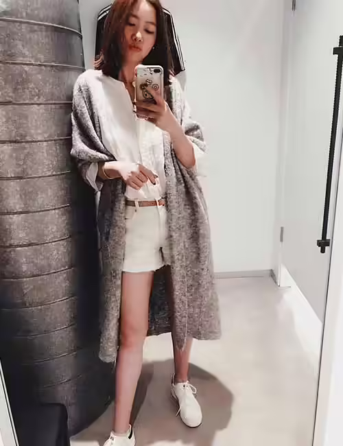 White Converse Shoes For A Monochrome Look What Shoes To Wear With Shorts - White Converse Shoes For A Monochrome Look