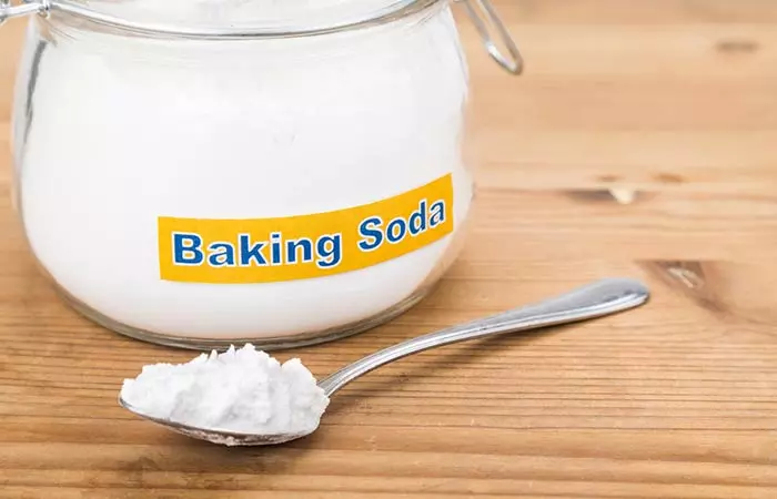 How To Remove Deodorant Stains - With Baking Soda 