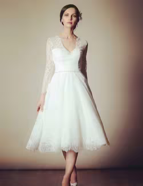 5. Short Vintage Lace Dress