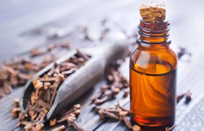 Essential Oils For Thyroid - Clove Oil