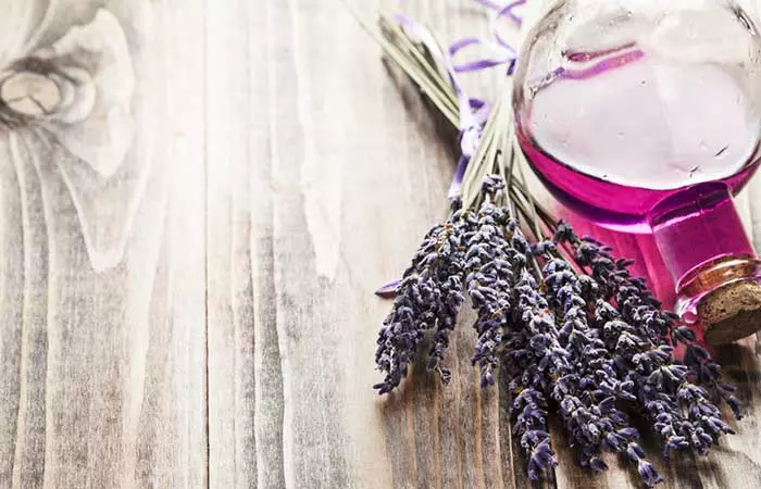 Essential Oils For Thyroid - Lavender Oil