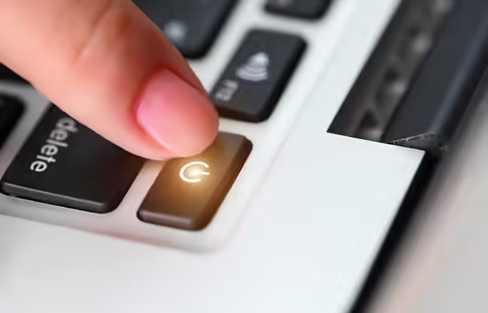 Switch Off The TVLaptop How To Stop Emotional Eating - Switch Off The TVLaptop