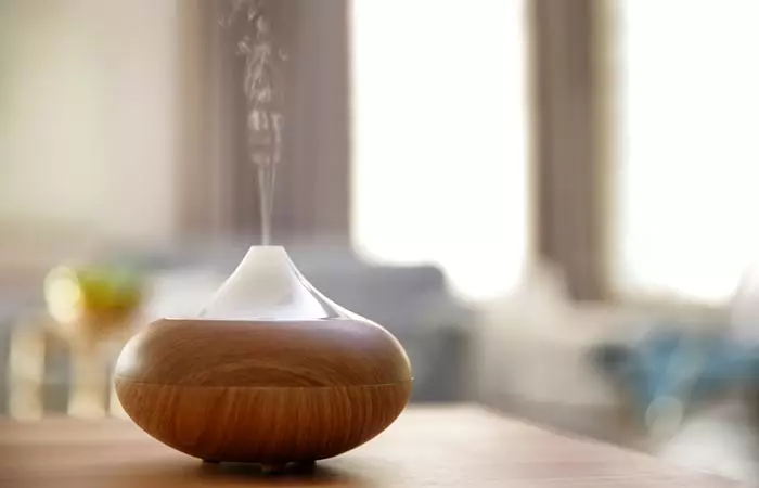 How To Get Rid Of Smoke Smell From Your House - Diffuser