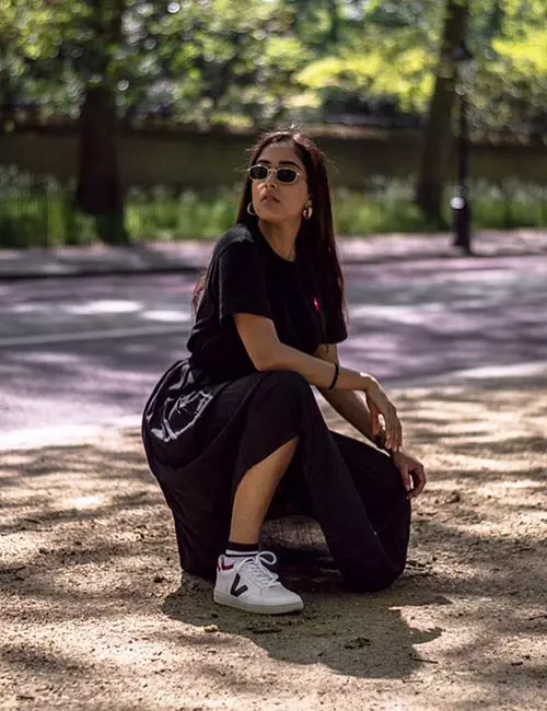 Black Outfit With White Shoes - All Black Outfits