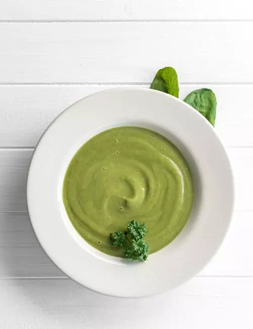 3. Low-Carb Kale And Spinach Soup