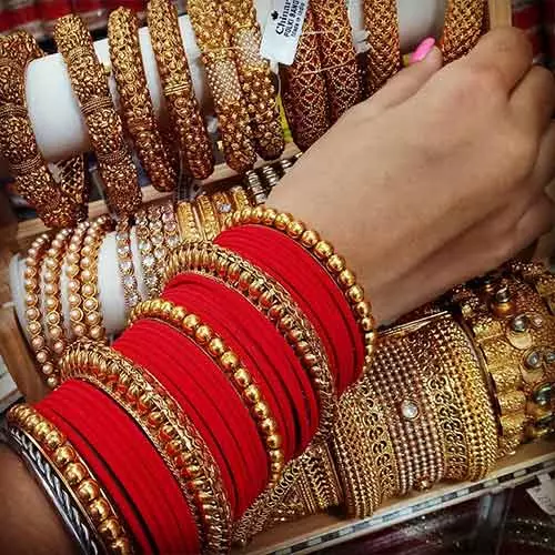 Colorful Bangles That Complement Each Other 