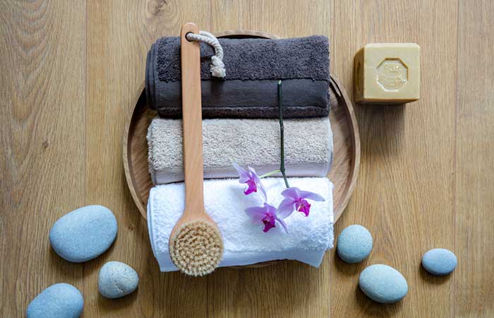Exfoliates Your Body Exfoliates Your Body - Dry Brushing