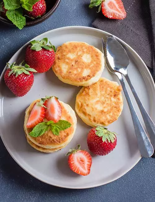 9. Cottage Cheese Pancake With Strawberries