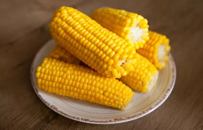 Boiled Corn And Mung Sprouts