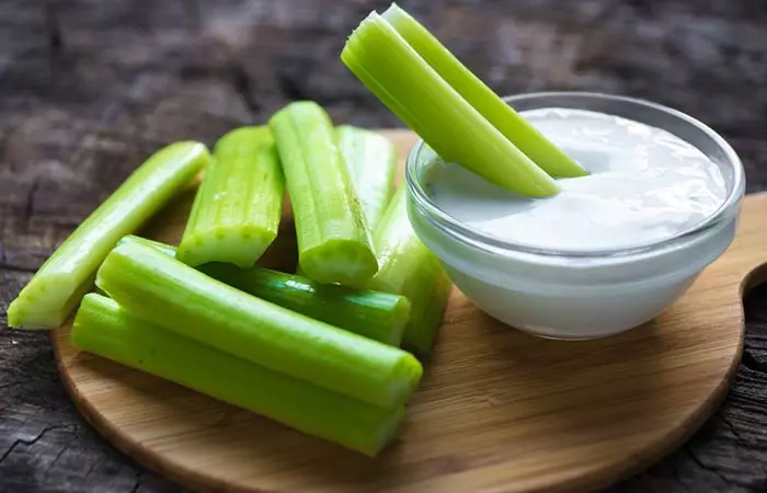 Celery With Yogurt And Sour Cream Dip