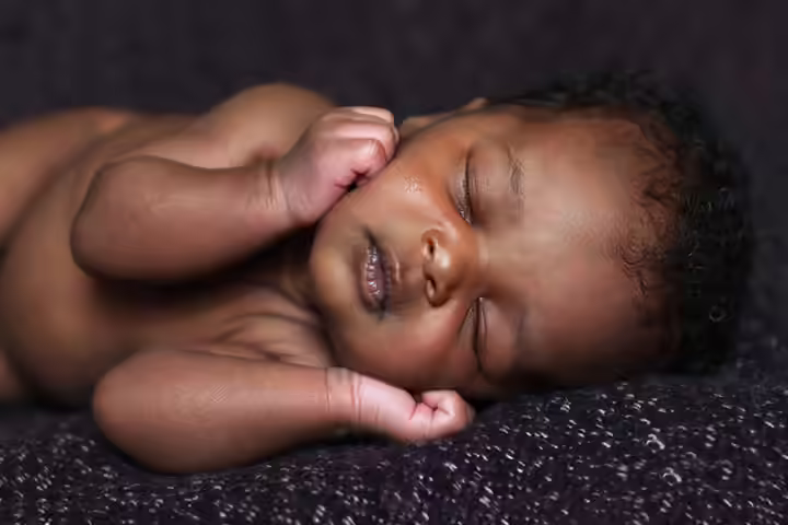My Newborn Sleeps On The Side, Is This Normal My Newborn Sleeps On The Side, Is This Normal