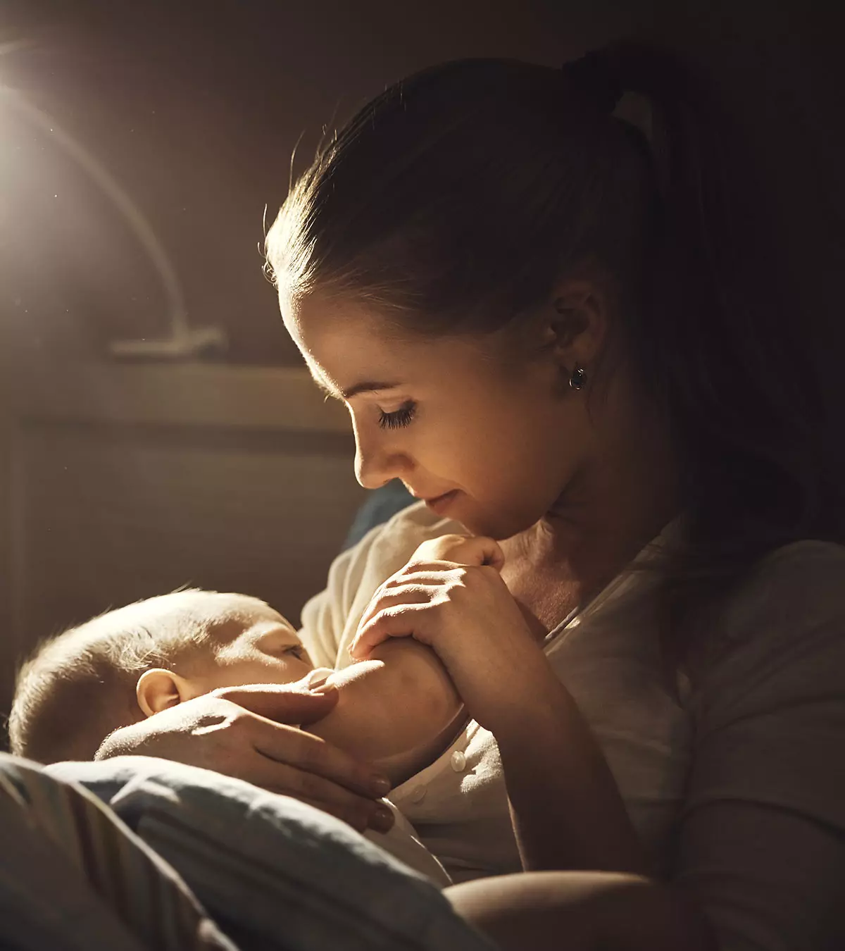 Incorporating this feeding technique can help avoid breaking your baby’s sleep cycle.