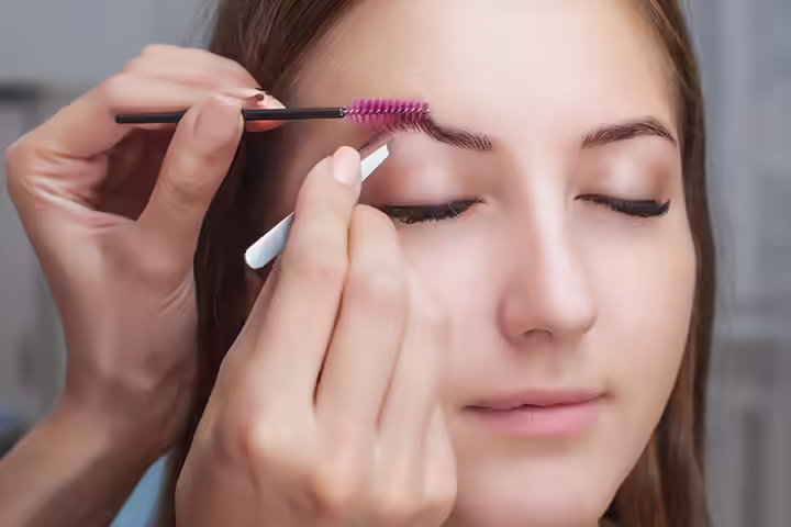 Eyebrow Transplant