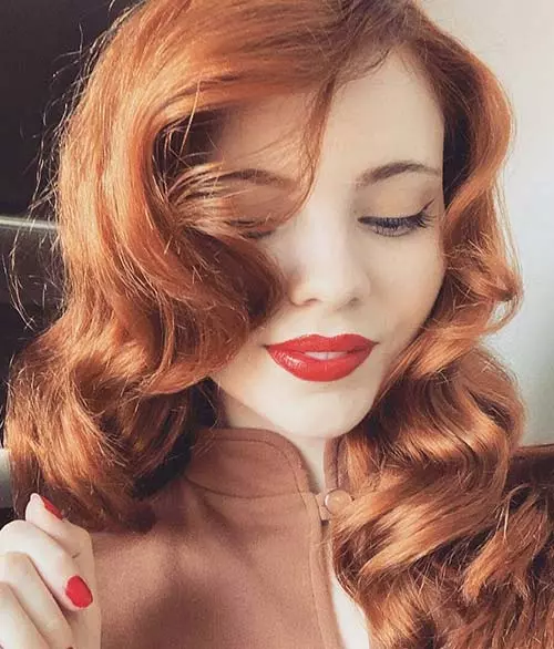 Retro Pin Up Curls