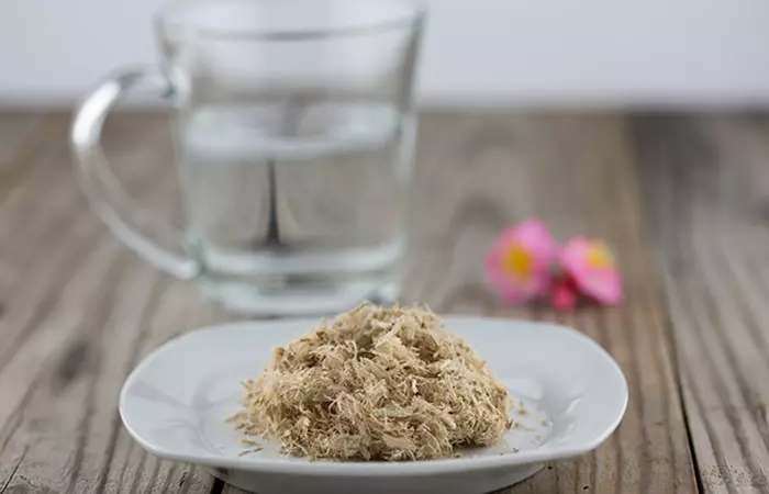 Slippery elm tea for treating hiatal hernia naturally