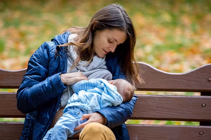 15 Best Nursing Bras For Breastfeeding Moms In 2019