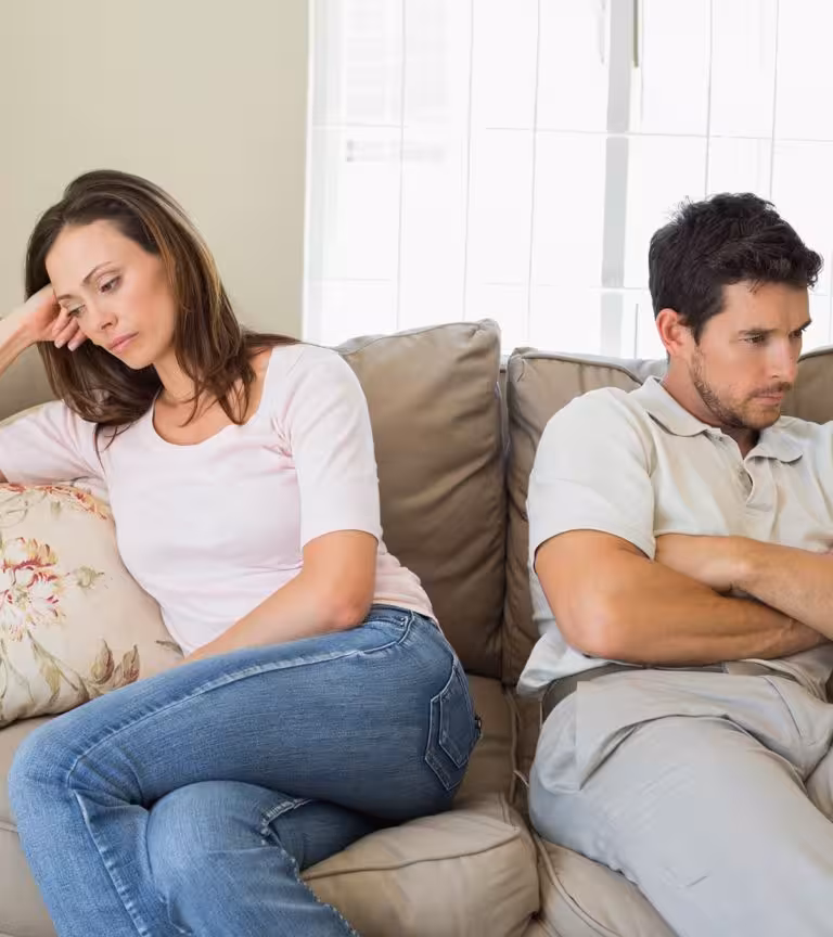 8 Signs You Are In An Unhappy Marriage