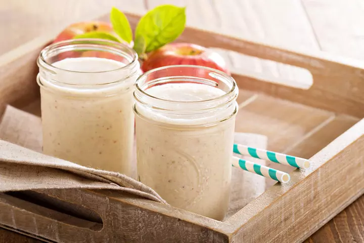 The Apple-Vanilla Yogurt Smoothie