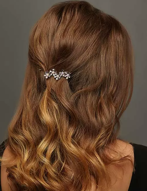  Barrette Tieback